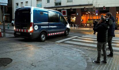 Los siete detenidos acusados de violar a una joven de 18 años en Sabadell llegan este miércoles a los juzgados.