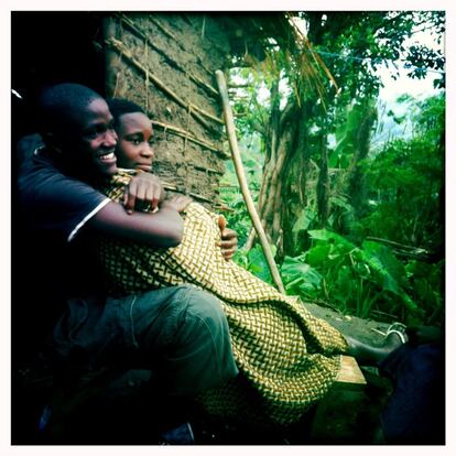 Pareja de adolescentes en Kakuka, Uganda. Junio 2012.