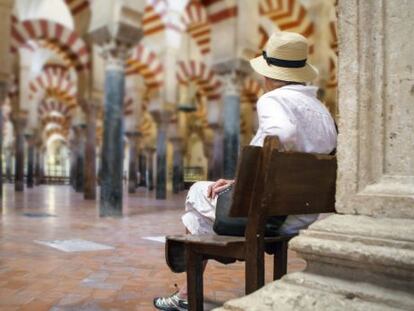 Interior de la mezquita de C&oacute;rdoba. 