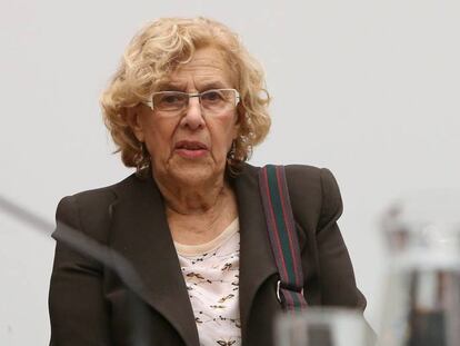 La alcaldesa Manuela Carmena en el pleno del Ayuntamiento de Madrid.