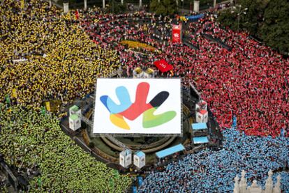 Vista aérea de la Plaza de Cibeles en apoyo de la candidatura olímpica de Madrid 2016.