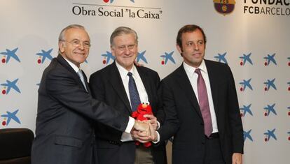 De izquierda a derecha, Isidre Fain&eacute;, Valent&iacute; Fuster y Sandro Rosell.