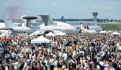 Vista general de el aeropuerto de Le Bourget durante la feria aeronáutica.