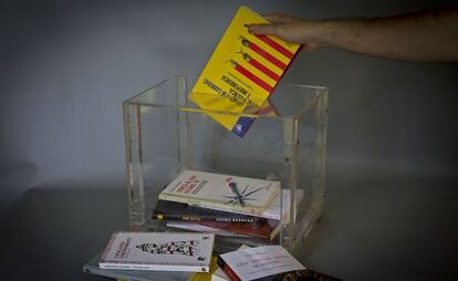 El debat i les posicions diverses sobre la consulta independentista han arribat enguany clarament a les llibreries. 