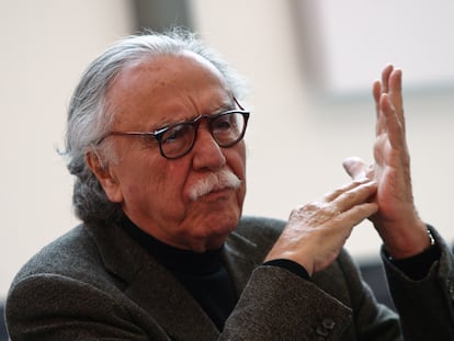 Carlos Payán Velver, periodista y fundador del periódico "La Jornada" falleció esta noche a las 94 años de edad.