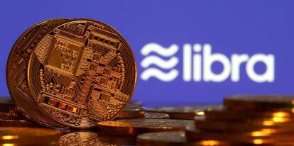 Montaje fotográfico con el logotipo de Libra. 