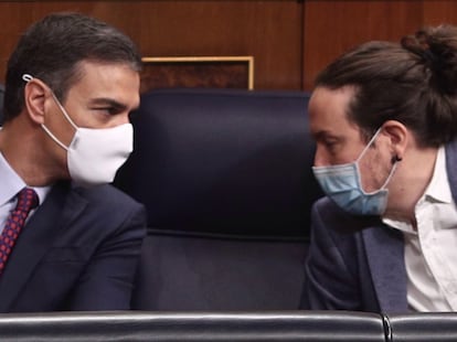 El presidente del Gobierno, Pedro Sánchez, y el vicepresidente segundo del Gobierno, Pablo Iglesias, el pasado octubre en el Congreso de los Diputados, Madrid (España).