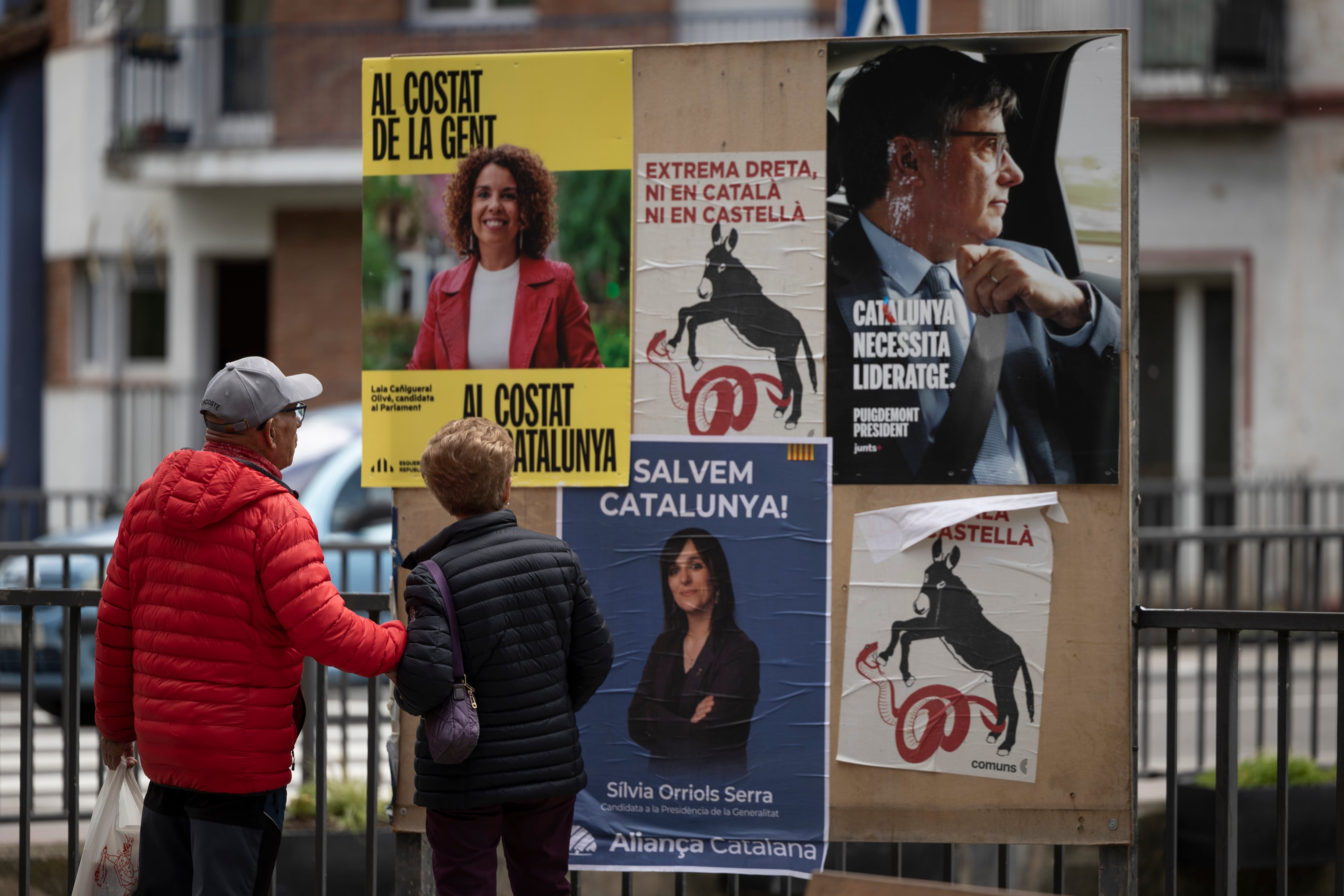 Carteles electorales durante la última campaña a las elecciones catalanas.