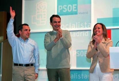 Rafael Simancas, José Luis Rodríguez Zapatero y Trinidad Jiménez, ayer, en la Casa de Campo de Madrid.