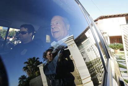 José Dirceu ao ser preso pela Polícia Federal nesta segunda-feira.