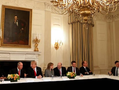 Donald Trump se re&uacute;ne con l&iacute;deres empresariales de EE UU.