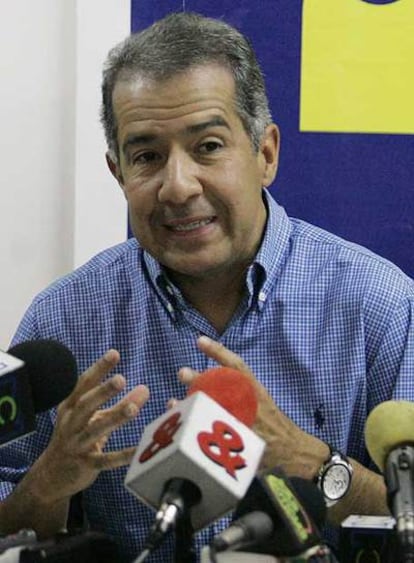 El fiscal colombiano, Mario Iguarán, en su comparecencia de ayer.