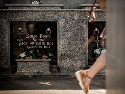 Tumba del cementerio de Monforte en la que está enterrada Lucrecia Lilia Foggia.