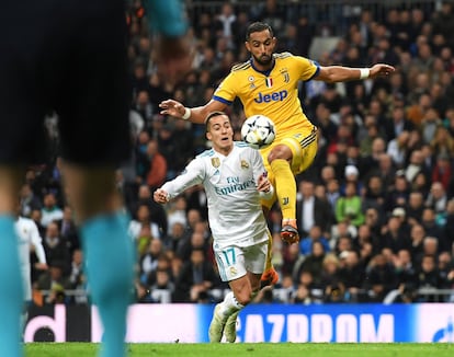 El jugador del Real Madrid Lucas Vázquez cree que la derrota ante la Juventus de Turín en los cuartos de final de la Liga de Campeones es "una lección de fútbol" porque la 'Champions' "no perdona a nadie", a la vez que aseguró que "no hay discusión" sobre el penalti porque Mehdi Benatia le "arrolla".