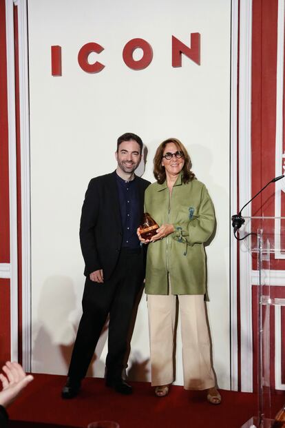 Carlos Primo, de ICON, y Christine Nagel, directora de creación olfativa de Hermès y premio Artista Perfumista.