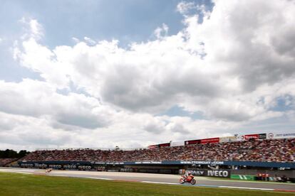 Casey Stoner rueda en Assen