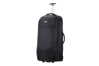 Un bolso de viaje que combina las ventajas de una maleta –ruedas, tirador, apertura en dos partes– y de una mochila –hombreras y bandolera ergonómica– para viajeros todoterreno. Precio: 170 euros. www.highsierra.es