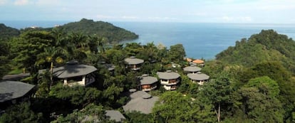 Tulemar Bungalows & Villas: En la selva de Costa Rica, en pleno Parque Nacional Manuel Antonio. Un exclusivo resort de vilas y suites, cuatro piscinas y bares.