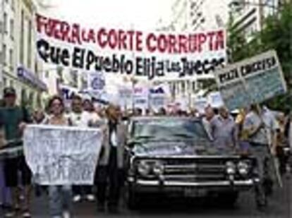 Manifestación en Buenos Aires reivindicando un cambio en la composición de la Corte Suprema de Justicia.