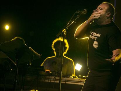 Ni&ntilde;o de Elche durante un concierto en Barcelona, en junio de 2015. 