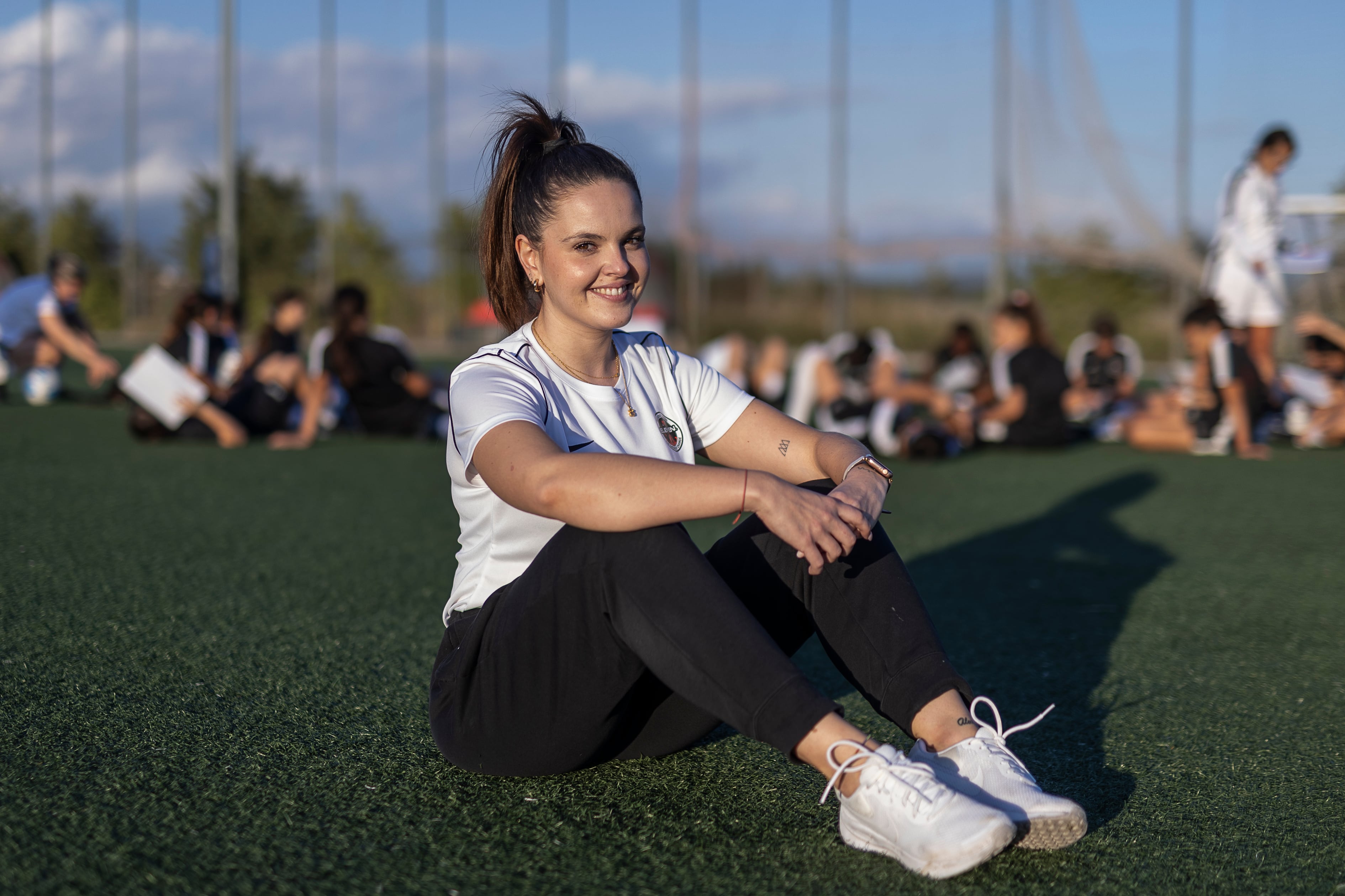 Miriam Chaves, responsable de metodología de la Fundación Eleven, de la futbolista Alexia Putellas, en Mollet del Vallès (Barcelona), el 10 de octubre.