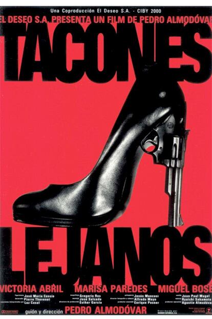 Juan Gatti diseñó el cartel de la película Tacones lejanos de Pedro Almodóvar con un peculiar zapato de salón con tacón en forma de pistola.
