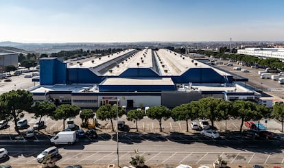 Cubierta fría de la nave del Mercado Central de Pescados de Mercamadrid. 