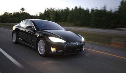 Tesla Model S.