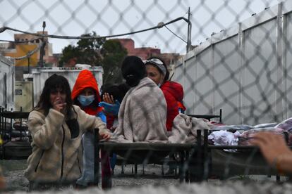 Menores en los albergues de Piniers en Ceuta, el pasado 20 de mayo.