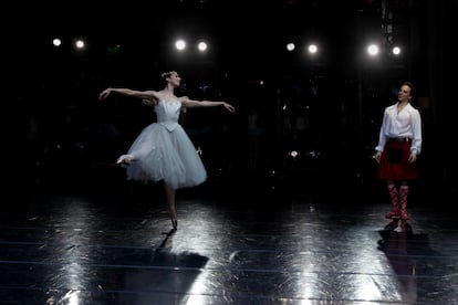 "Yo visualizaba, que quería bailar un ballet completo. Y creo que el Colón de ahí se convirtió en un sueño. Es mi primera vez bailando en el teatro y este sueño, hoy, es un logro", aseguró Wilma Giglio durante los ensayos para la gala.