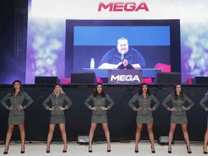 Kim Dotcom, fundador de Megaupload, durante la presentaci&oacute;n de Mega, su nueva p&aacute;gina de descargas. 