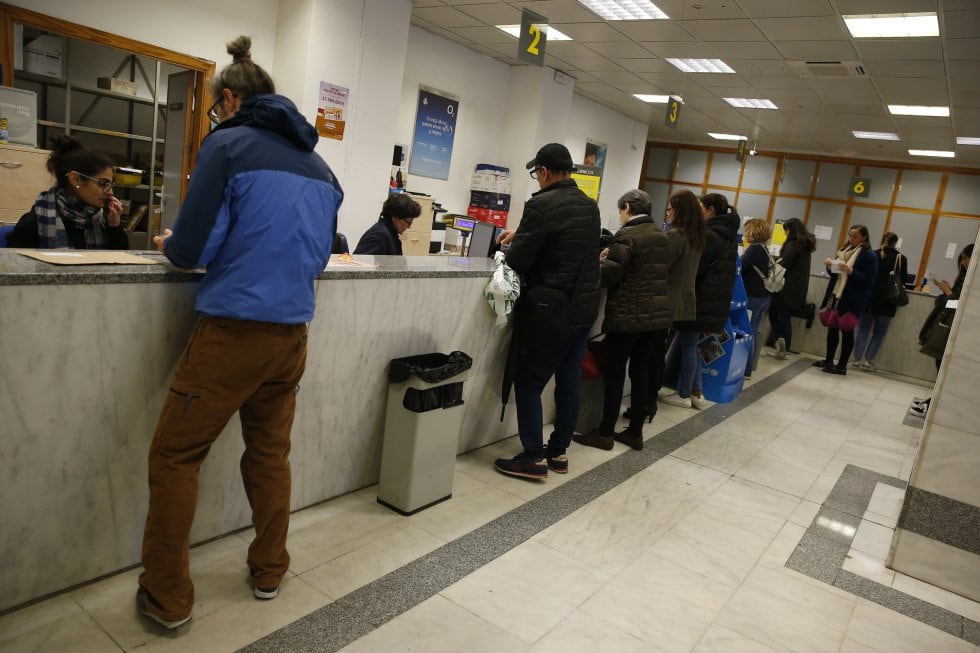 Los españoles ahorran una semana al año cuando hacen sus gestiones de forma digital