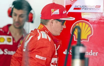 Raikkonen, en el taller de Ferrari. 