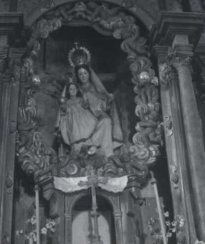 Imagen de la Virgen de O Cebreiro en una foto de José Luis Vega del año 1954 que se conserva en el Arquivo Histórico Provincial de Lugo.