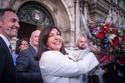 La reelegida alcaldesa de París, Anne Hidalgo.