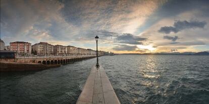 Panorámica de la bahía de Santander, en Cantabria.