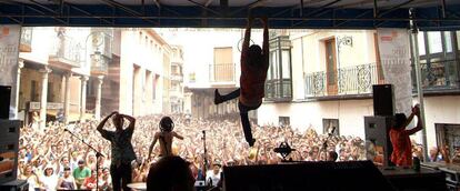 Sidonie durante un concierto en la plaza del Trigo en 2014 en el Sonorama Ribera. 