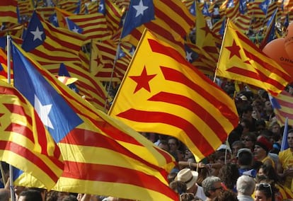 Banderas independentistas en el centro de Barcelona durante la celebraci&oacute;n de la Diada, el pasado martes. 