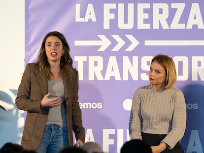 La ministra de Igualdad, Irene Montero, junto a Noemí Santana, consejera de Derechos Sociales del Gobierno de Canarias este domingo en un acto de Podemos en Arrecife (Lanzarote).