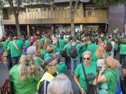 La PAH ocupa la oficina de vivienda de la Generalitat