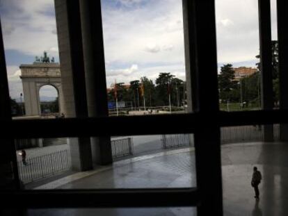 El Arco de la Victoria, visto desde la Junta Municipal de Moncloa-Aravaca.