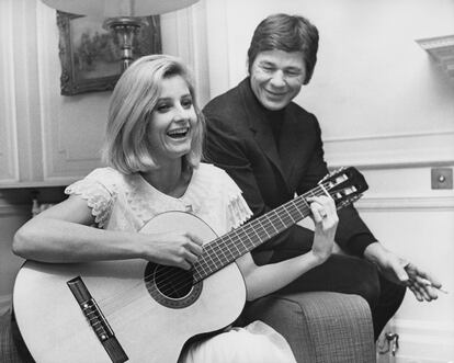 Charles Bronson y su esposa Jill Ireland en 1969.