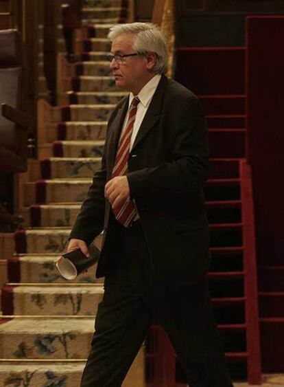 El ministro de Industria, Joan Clos, ayer en el Congreso.