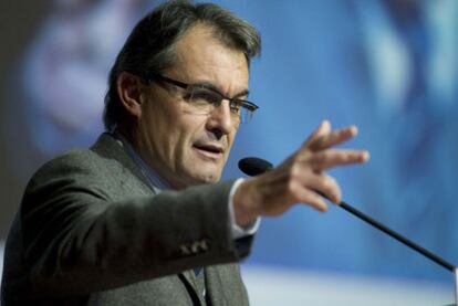 El presidente de la Generalitat, Artur Mas, ayer en un acto con profesionales sanitarios.