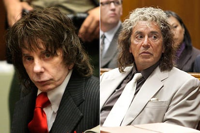 Phil Spector

Uno de los más grandes productores de la historia de la música, colaborador de The Beatles o The Ramones, fue declarado culpable de asesinato de la actriz Lana Jackson, encontrada muerta tras recibir un balazo en la boca desde la pistola de Spector. Al Pacino lideró el telefilme basado en su vida y escrito por David Mamet.