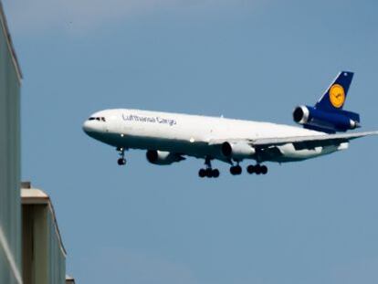 Avi&oacute;n de Lufthansa.