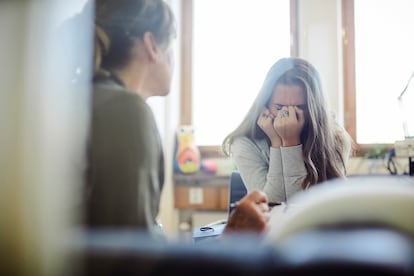 En la terapia con adolescentes, el equilibrio entre confidencialidad y derecho a la información es frágil.