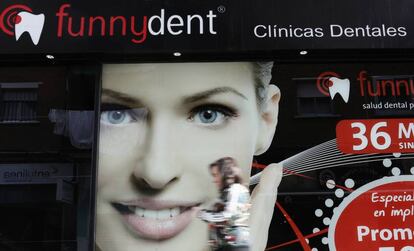 Fachada de una cl&iacute;nica Funnydent en Fuenlabrada