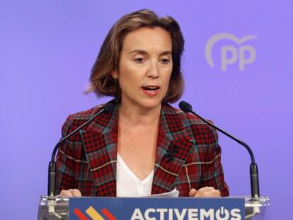 La vicesecretaria de Política Social del PP, Cuca Gamarra, da una rueda de prensa en la sede del Partido Popular, en Madrid, este lunes