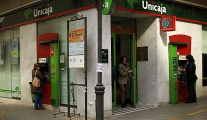 Una oficina de Unicaja en Malaga.